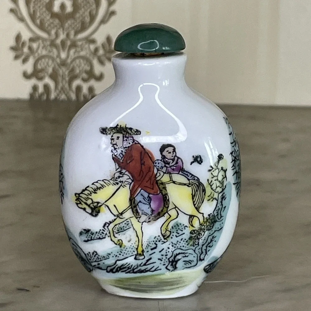 CLEAN Vintage Chinese Snuff‎ Porcelain Bottle Tobacco Jar Famille Rose Enamel